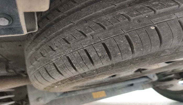 2022 Tata Safari XZA PLUS DARK EDITION, Diesel, Automatic, 1,00,235 km, tyre