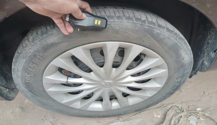 2016 Maruti Ciaz VXI, Petrol, Manual, 90,463 km, tyre