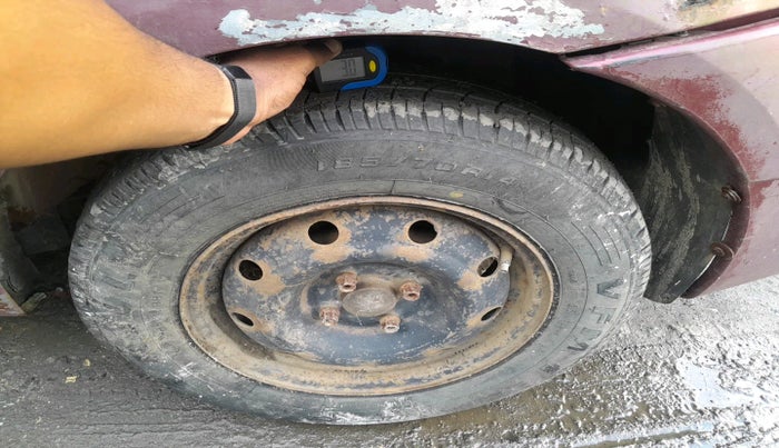 2011 Mahindra Verito 1.5 D4 BS III, Diesel, Manual, 1,68,954 km, tyre