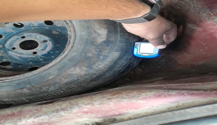 2011 Mahindra Verito 1.5 D4 BS III, Diesel, Manual, 1,68,954 km, tyre