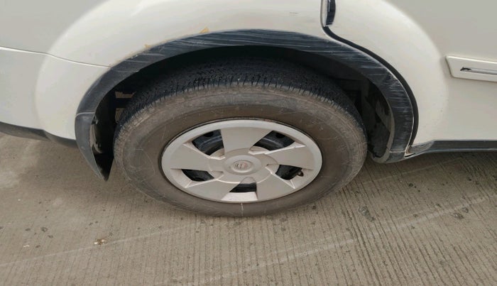 2014 Mahindra XUV500 W6, Diesel, Manual, 96,807 km, tyre