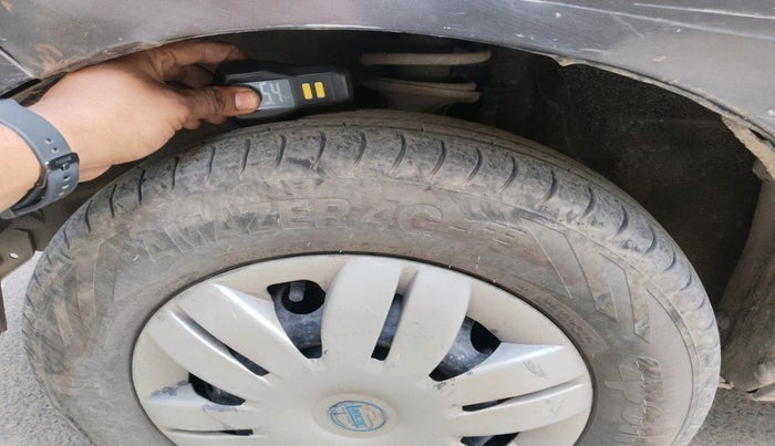 2017 Maruti Alto 800 LXI, Petrol, Manual, 68,310 km, tyre