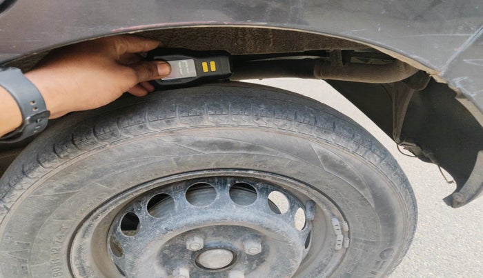 2017 Maruti Alto 800 LXI, Petrol, Manual, 68,310 km, tyre