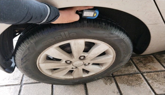 2012 Hyundai i20 SPORTZ 1.2, Petrol, Manual, 1,03,887 km, tyre