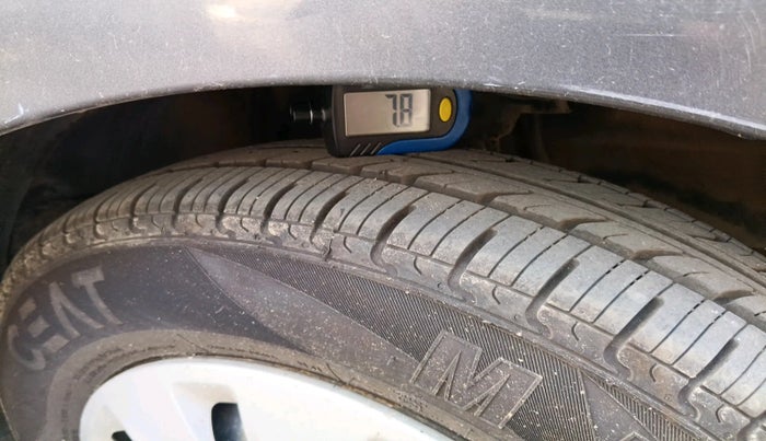 2013 Hyundai i10 MAGNA 1.2, Petrol, Manual, 65,837 km, tyre