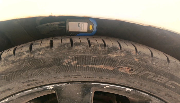 2012 Hyundai Verna FLUIDIC 1.6 VTVT SX, Petrol, Manual, 86,722 km, tyre