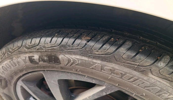 2022 Volkswagen VIRTUS GT PLUS TSI 1.5 EVO DSG, Petrol, Automatic, 52,871 km, tyre