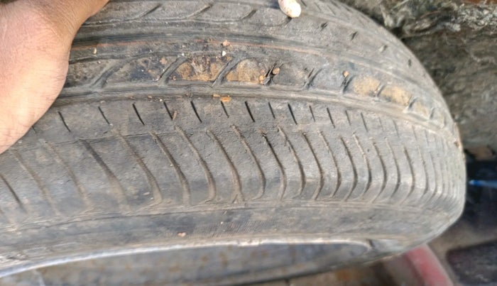 2010 Maruti Swift VDI, Diesel, Manual, 1,26,427 km, tyre