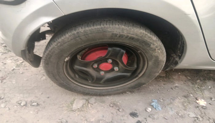 2016 Tata Tiago XZ DIESEL, Diesel, Manual, 98,872 km, tyre