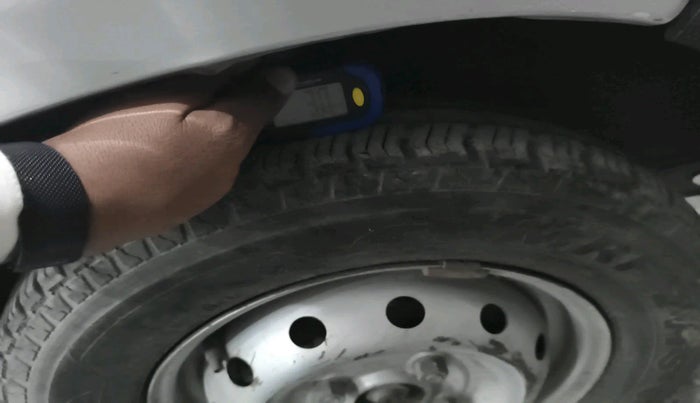 2010 Maruti Alto LXI, Petrol, Manual, 87,343 km, tyre