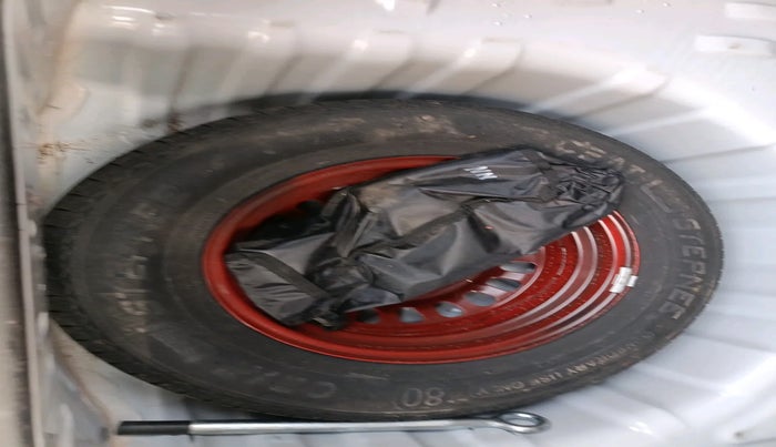 2022 Renault Kiger RXZ MT, Petrol, Manual, 16,663 km, tyre