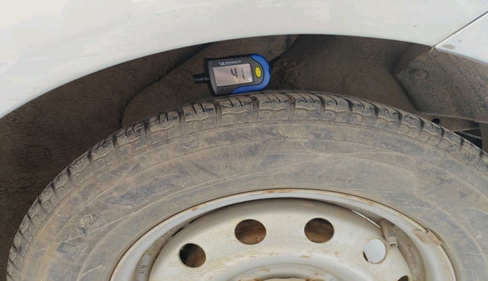 2015 Hyundai i10 MAGNA 1.1, Petrol, Manual, 33,960 km, tyre