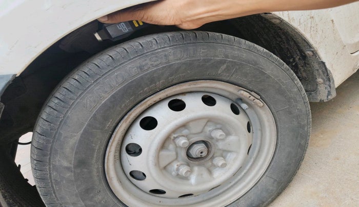 2015 Hyundai Eon D-LITE+, Petrol, Manual, 56,249 km, tyre