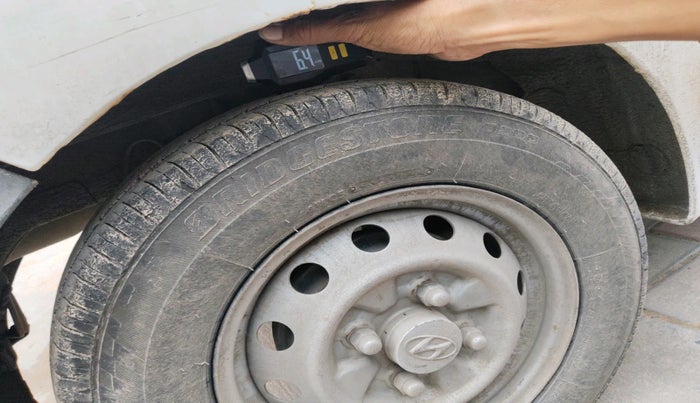 2015 Hyundai Eon D-LITE+, Petrol, Manual, 56,249 km, tyre