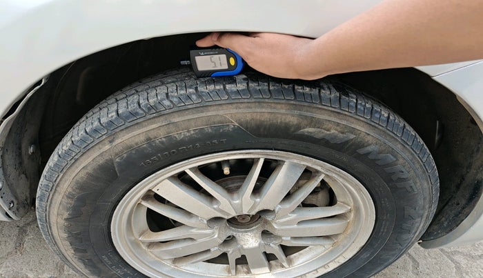 2021 Maruti Swift VXI AMT, Petrol, Automatic, 26,618 km, tyre