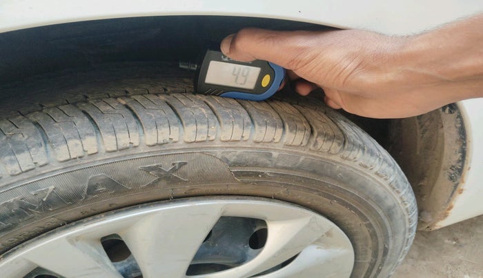 2012 Maruti Wagon R 1.0 LXI CNG, Petrol, Manual, 87,576 km, tyre