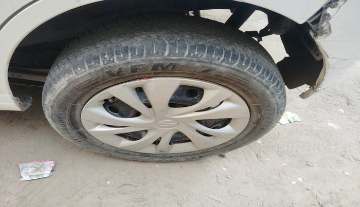 2012 Maruti Wagon R 1.0 LXI CNG, Petrol, Manual, 87,576 km, tyre