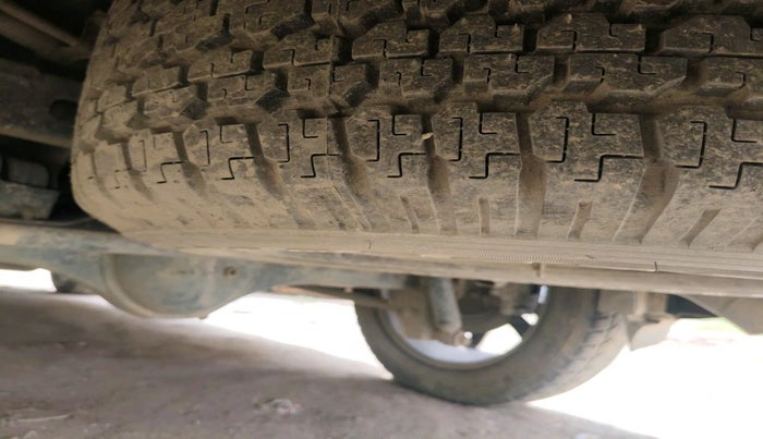 2019 Tata Hexa XTA 4X2 7 STR, Diesel, Automatic, 88,802 km, tyre