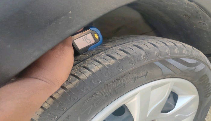 2021 Renault Kwid RXL, Petrol, Manual, 40,645 km, tyre