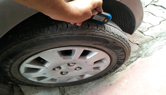 2013 Hyundai i20 MAGNA 1.2, Petrol, Manual, 56,772 km, tyre