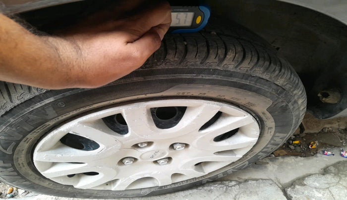 2013 Hyundai i20 MAGNA 1.2, Petrol, Manual, 56,772 km, tyre