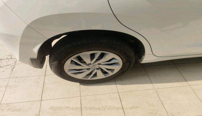 2024 Toyota Glanza E, Petrol, Manual, 13,683 km, tyre