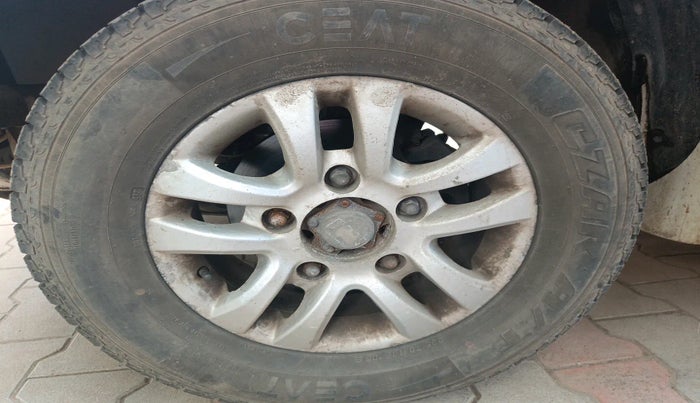 2010 Tata Safari 4X2 VX DICOR 2.2 VTT, Diesel, Manual, 79,857 km, tyre