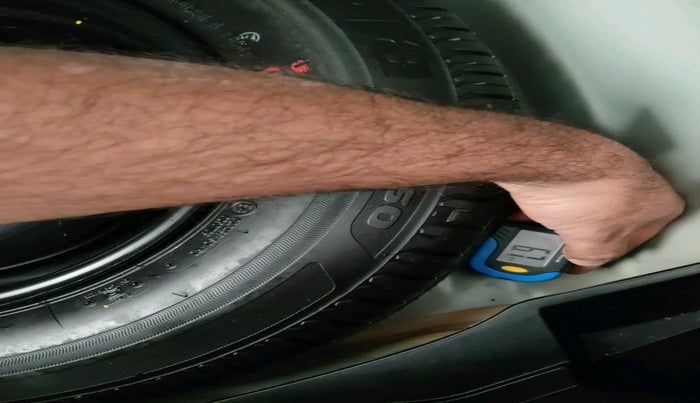 2022 Maruti Swift ZXI PLUS, Petrol, Manual, 25,424 km, tyre