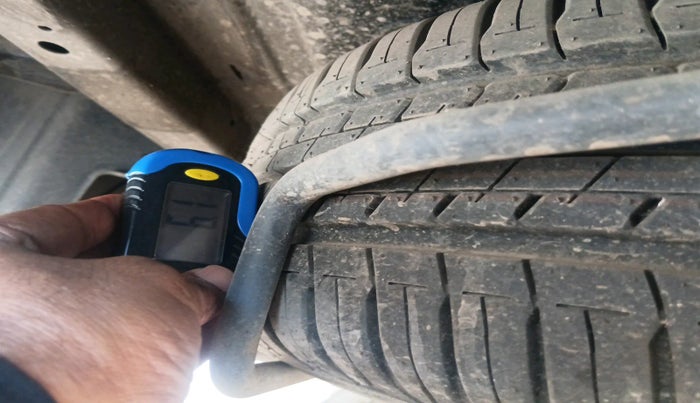 2021 Maruti XL6 ZETA AT, Petrol, Automatic, 26,481 km, tyre