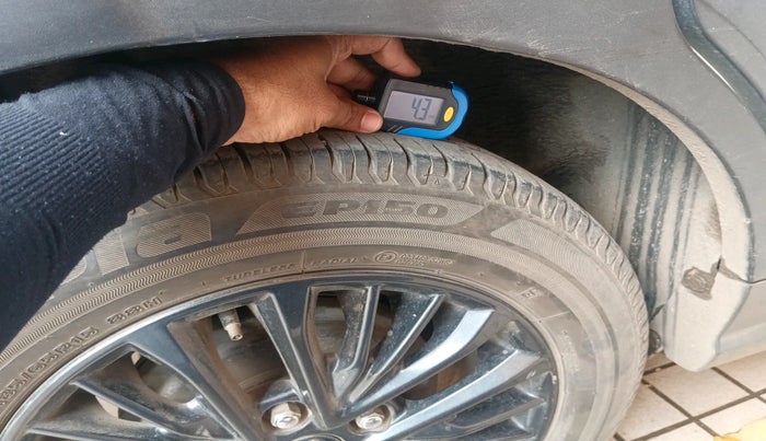 2021 Maruti XL6 ZETA AT, Petrol, Automatic, 26,481 km, tyre