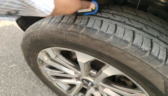 2017 Ford Endeavour TITANIUM 3.2 4X4 AT, Diesel, Automatic, 77,248 km, tyre