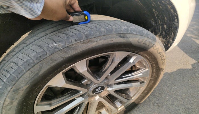 2017 Ford Endeavour TITANIUM 3.2 4X4 AT, Diesel, Automatic, 77,248 km, tyre