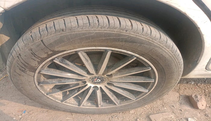 2012 Maruti Ertiga VDI, Diesel, Manual, 1,32,817 km, tyre