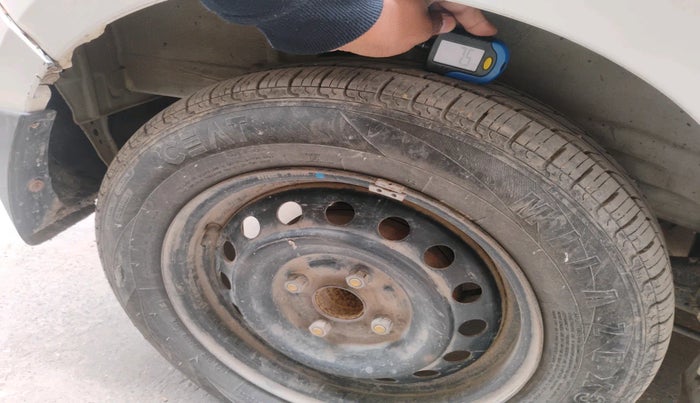 2022 Maruti New Wagon-R VXI CNG 1.0, Petrol, Manual, 1,10,980 km, tyre