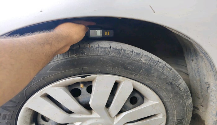 2015 Honda Jazz 1.2L I-VTEC S, Petrol, Manual, 82,578 km, tyre