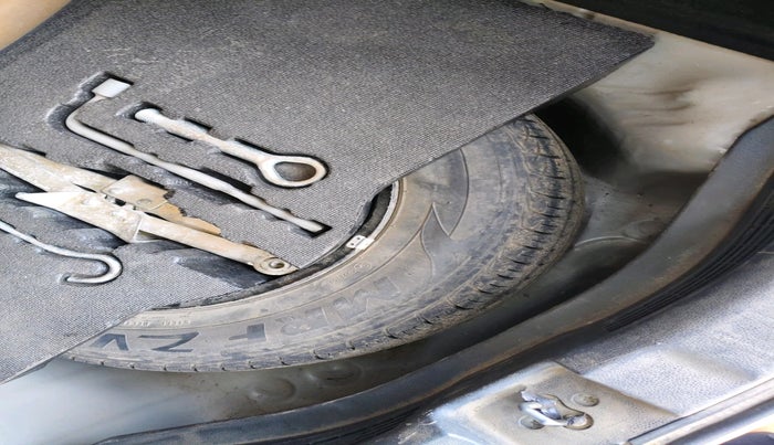 2015 Honda Jazz 1.2L I-VTEC S, Petrol, Manual, 82,578 km, tyre