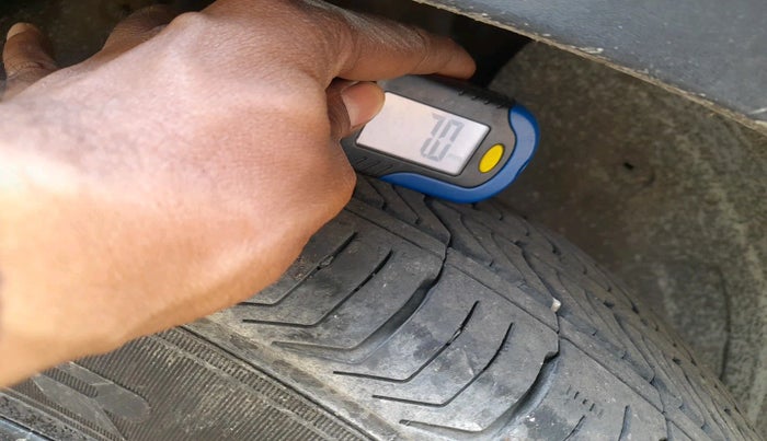 2023 KIA CARENS PRESTIGE PLUS 1.5 IMT DIESEL 7 STR, Diesel, Manual, 66,000 km, tyre