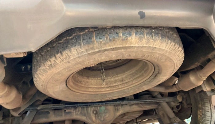 2017 Tata Hexa XT 4X2 7 STR, Diesel, Manual, 1,10,565 km, tyre