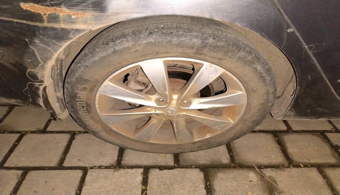 2013 Hyundai Verna FLUIDIC 1.6 CRDI SX AT, Diesel, Automatic, 1,72,322 km, tyre