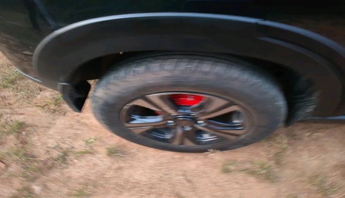 2024 Tata NEXON Fearless 1.5 Revotorq 6AMT Dark Edition, Diesel, Automatic, 15,905 km, tyre