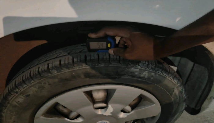 2011 Maruti Wagon R 1.0 LXI, Petrol, Manual, 66,901 km, tyre