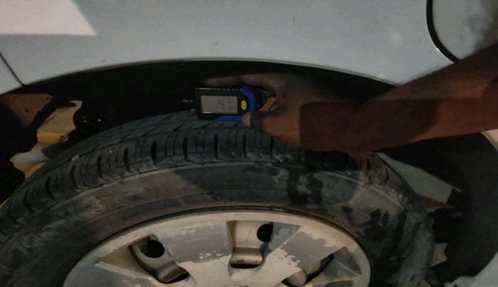 2011 Maruti Wagon R 1.0 LXI, Petrol, Manual, 66,901 km, tyre