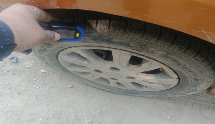 2016 Tata Tiago XZ PETROL, Petrol, Manual, 71,010 km, tyre