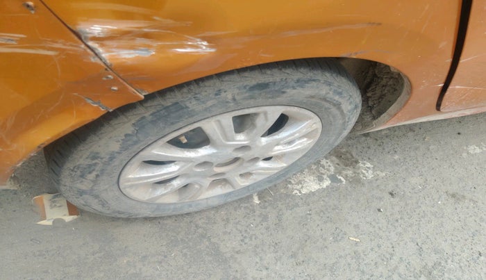 2016 Tata Tiago XZ PETROL, Petrol, Manual, 71,010 km, tyre