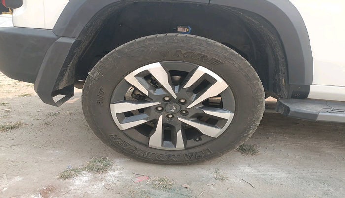 2024 Mahindra Thar Roxx AX7 L Diesel AT 2WD, Diesel, Automatic, 12,294 km, tyre