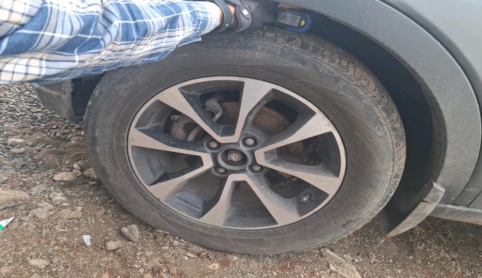 2020 Tata NEXON XZ PLUS DIESEL SUNROOF, Diesel, Manual, 1,47,089 km, tyre