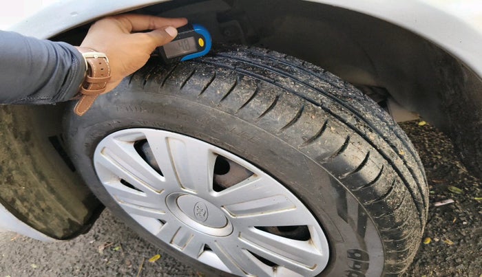 2014 Ford Classic LXI 1.4 DIESEL, Diesel, Manual, 1,39,574 km, tyre