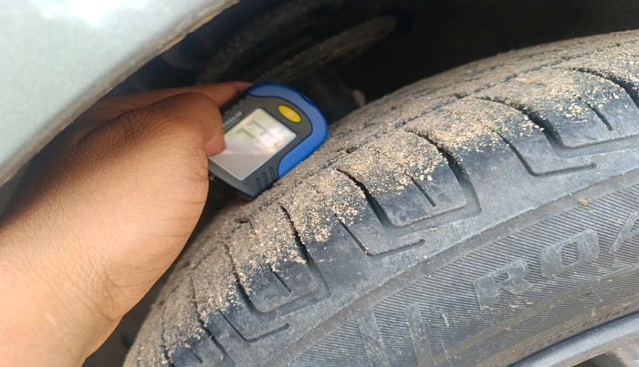 2021 Maruti Ertiga ZXI+ SHVS, Petrol, Manual, 88,180 km, tyre