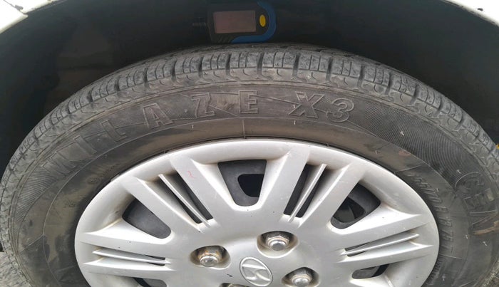 2012 Hyundai Santro Xing GLS, Petrol, Manual, 1,29,775 km, tyre