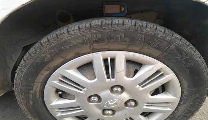 2012 Hyundai Santro Xing GLS, Petrol, Manual, 1,29,775 km, tyre